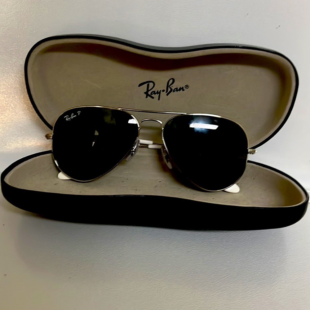 Men’s White/Silver Ray-Ban Aviator Sunglasses